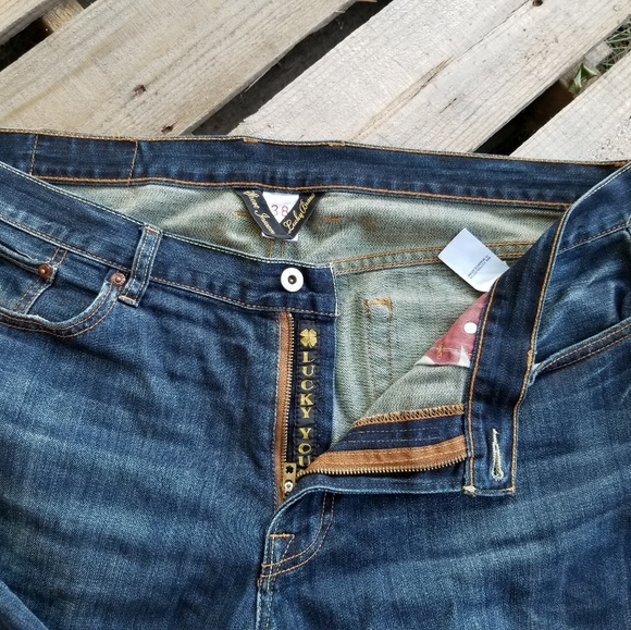 Lucky Brand Jeans size 38x30 - Picture 2 of 3
